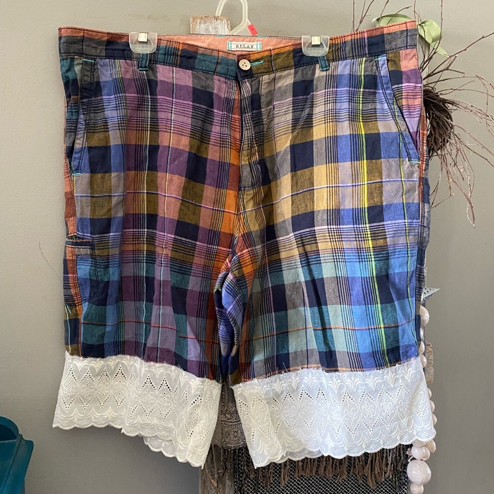 Ladies Size 18 Tommy Bahama Madras Plaid Upcycled Lace Bermuda Shorts Waist 40"